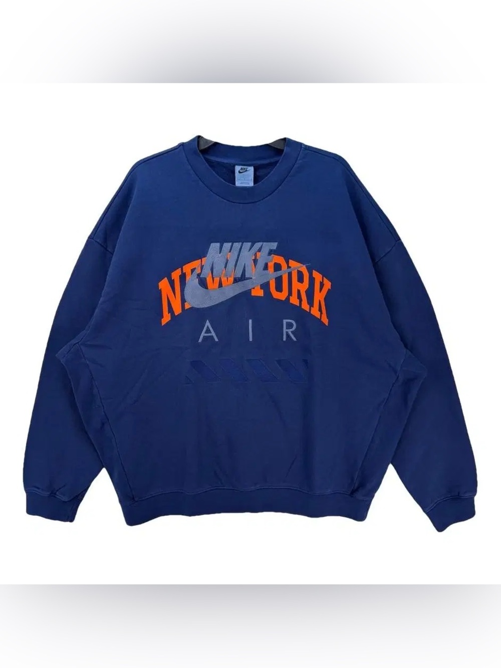🆕 Nike New York Knicks colorway Crewneck pullover fleece NWT